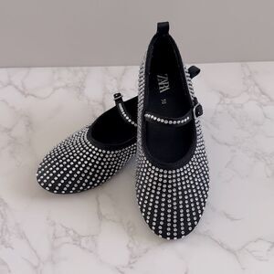 ⭕️ ZARA Girls Kids Black and Silver Studded Shoes Crystals